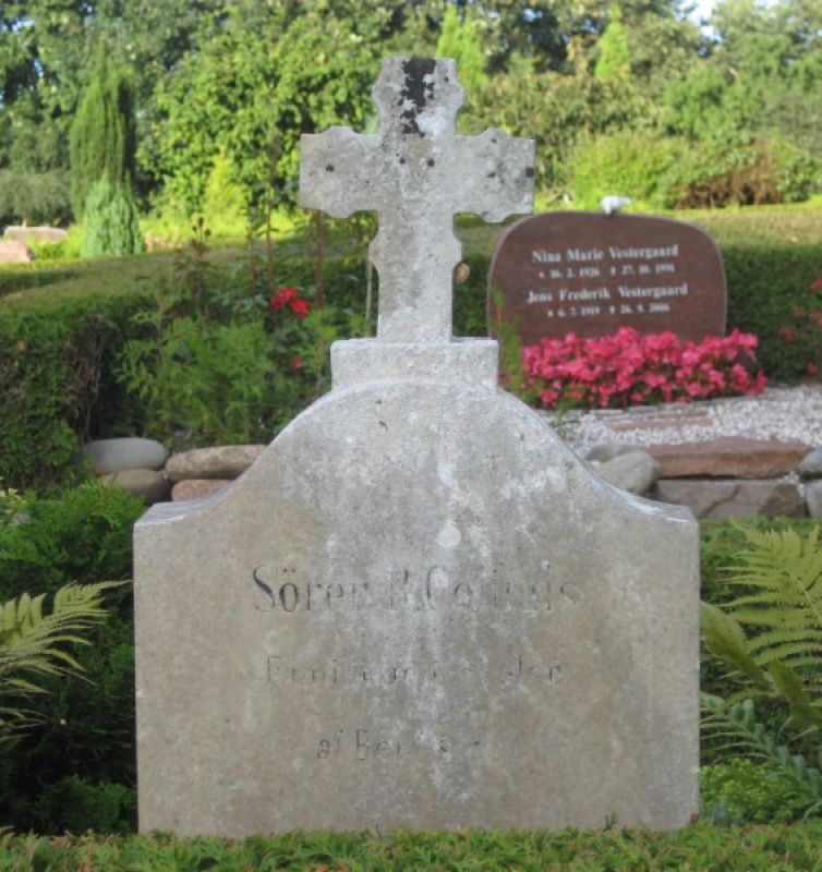 Soeren Collind's familiegravsted.jpg